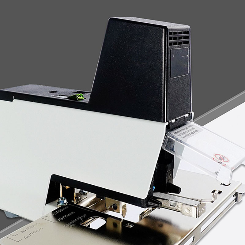 0528106E 電動自動ラピッドホッチキスバインダーマシン - Stapler Heavy Duty のレビューと価格